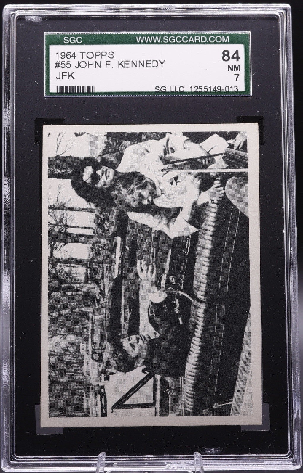 1964 Topps John F. Kennedy #55 SGC 7 NM • JFK & Jackie Kennedy • Gettysburg