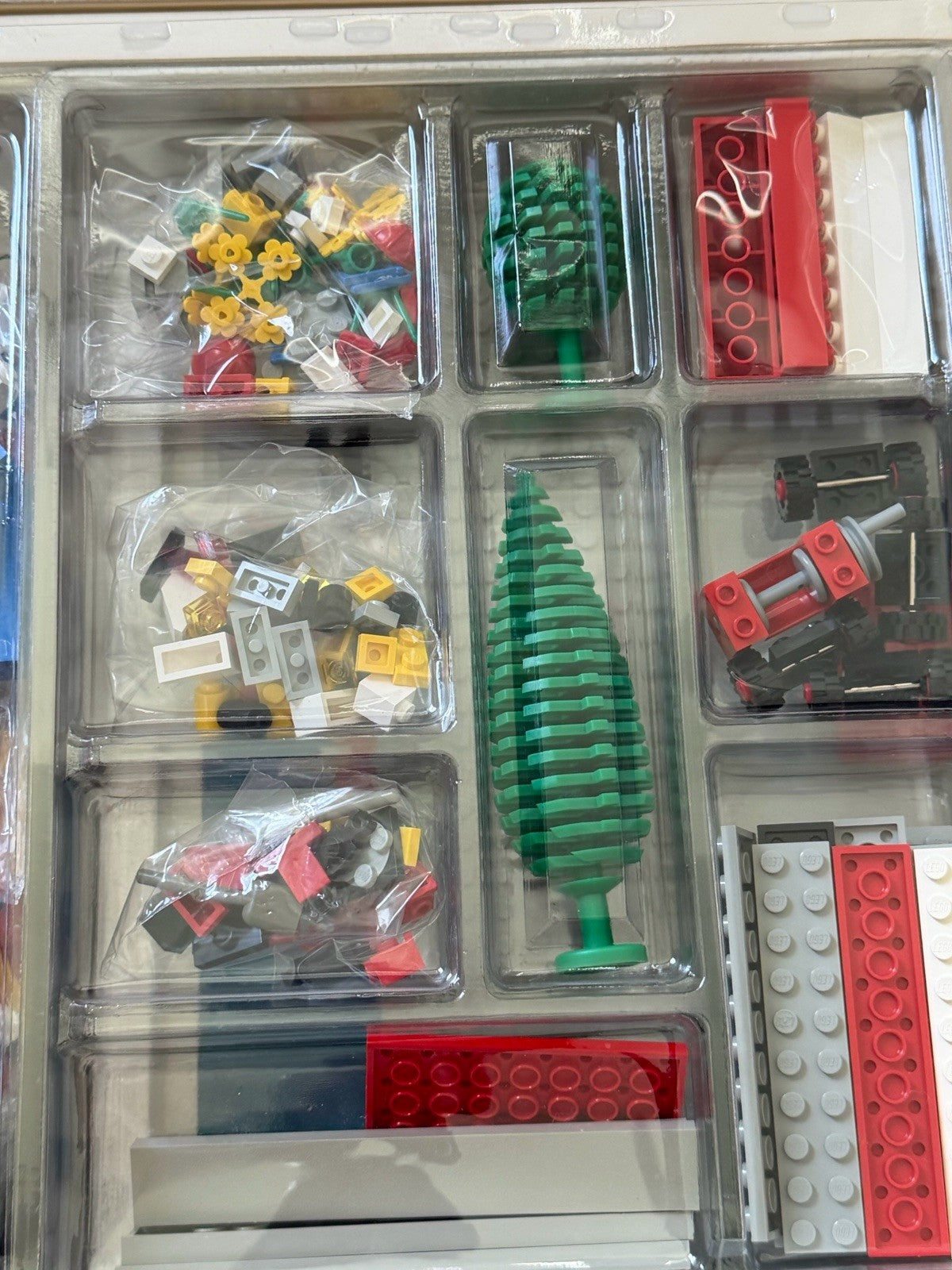 LEGO 6390 Main Street Legoland Town System 1990 - NEW Factory Sealed !