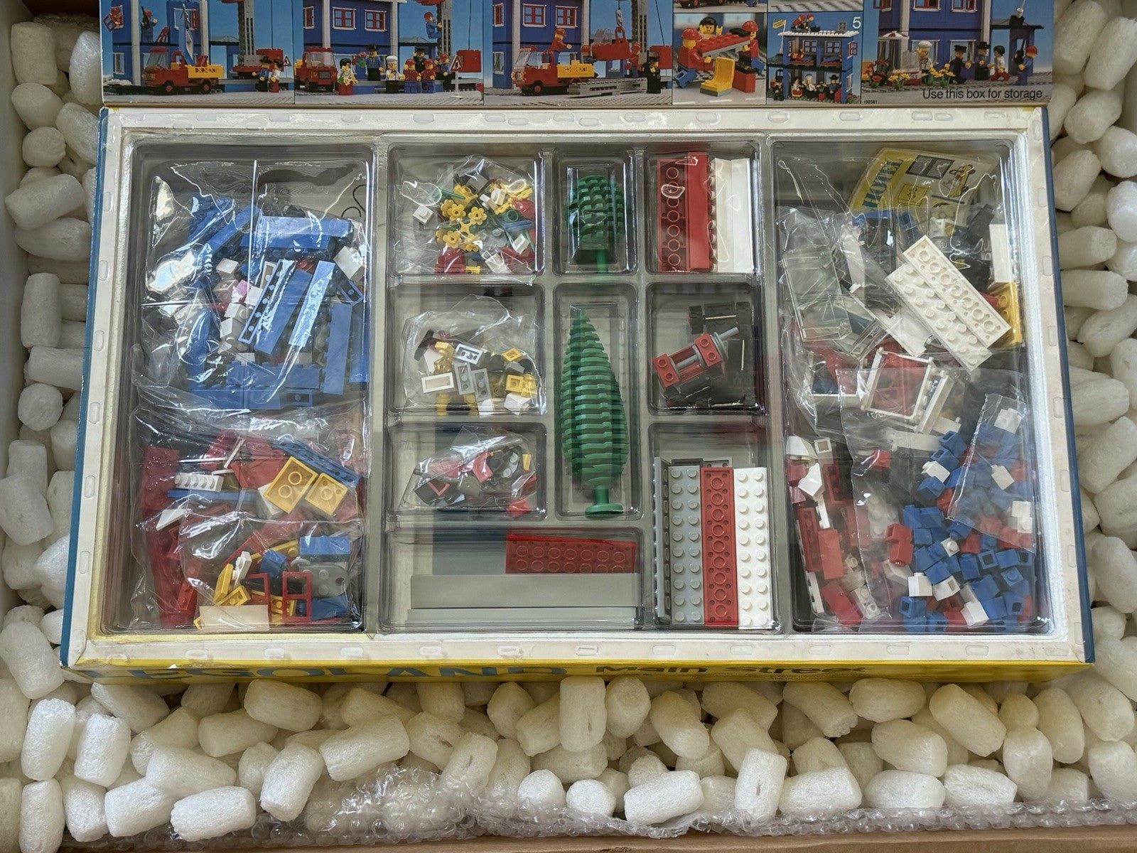 LEGO 6390 Main Street Legoland Town System 1990 - NEW Factory Sealed !
