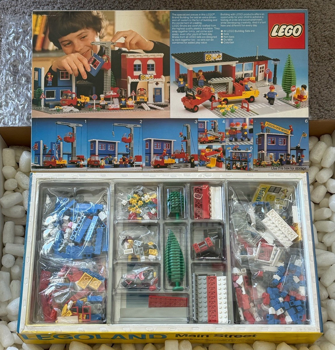 LEGO 6390 Main Street Legoland Town System 1990 - NEW Factory Sealed !