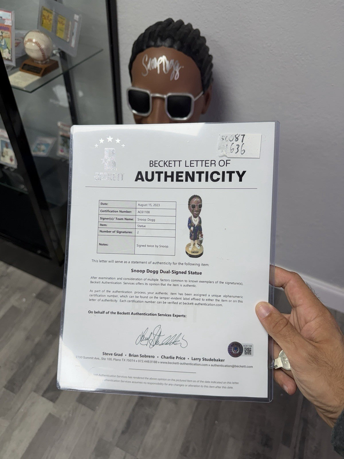 Snoop Dogg Signed Corona Statue 43in Bobblehead Blue Robe Beckett LOA Autograph