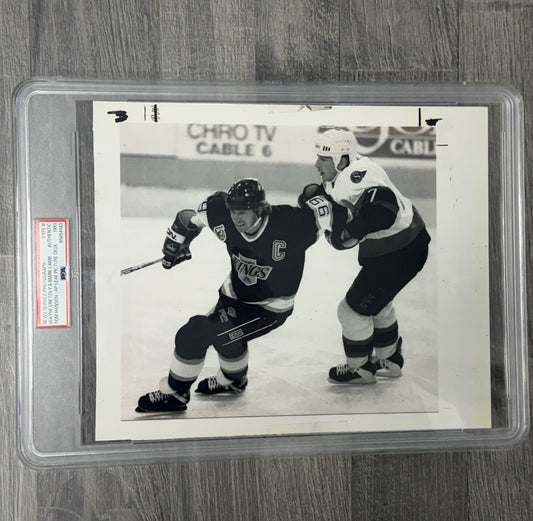 1993 Wayne Gretzky Mark Lamb PSA Authentic Type III News Service Photo AP