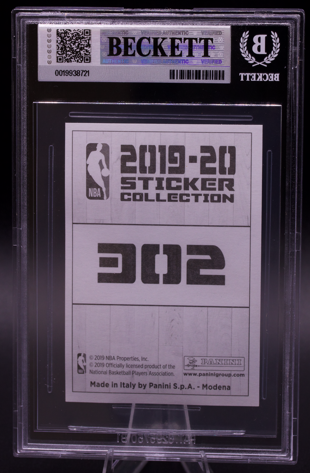 2019-20 Panini European Sticker LeBron James #302 Foil BGS Holder 8.5 NM-MT+