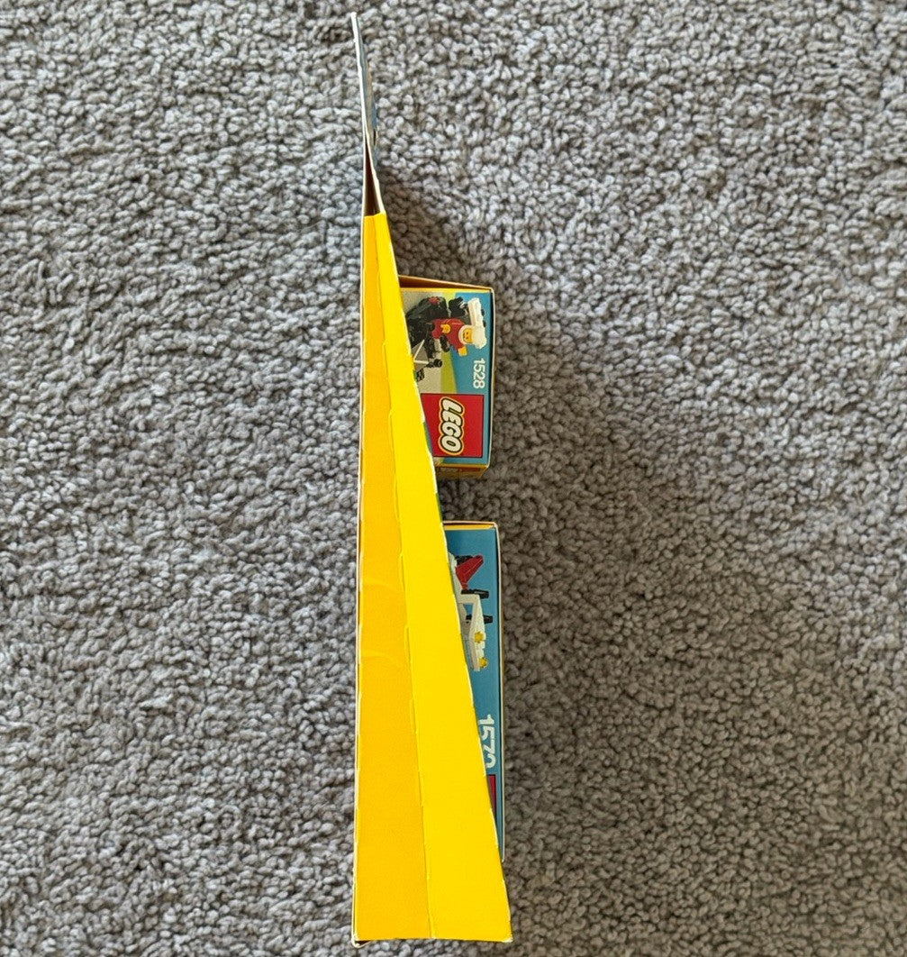 LEGO 1506 Main Street Value Pack Legoland Town 1528 Dragster + 1572 Tow Truck 
