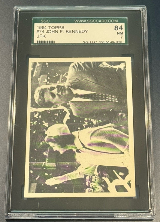 🎉 1964 Topps JFK #74 SGC 7 • NYC Motorcade Confetti Shot • Campaign Trail 1960