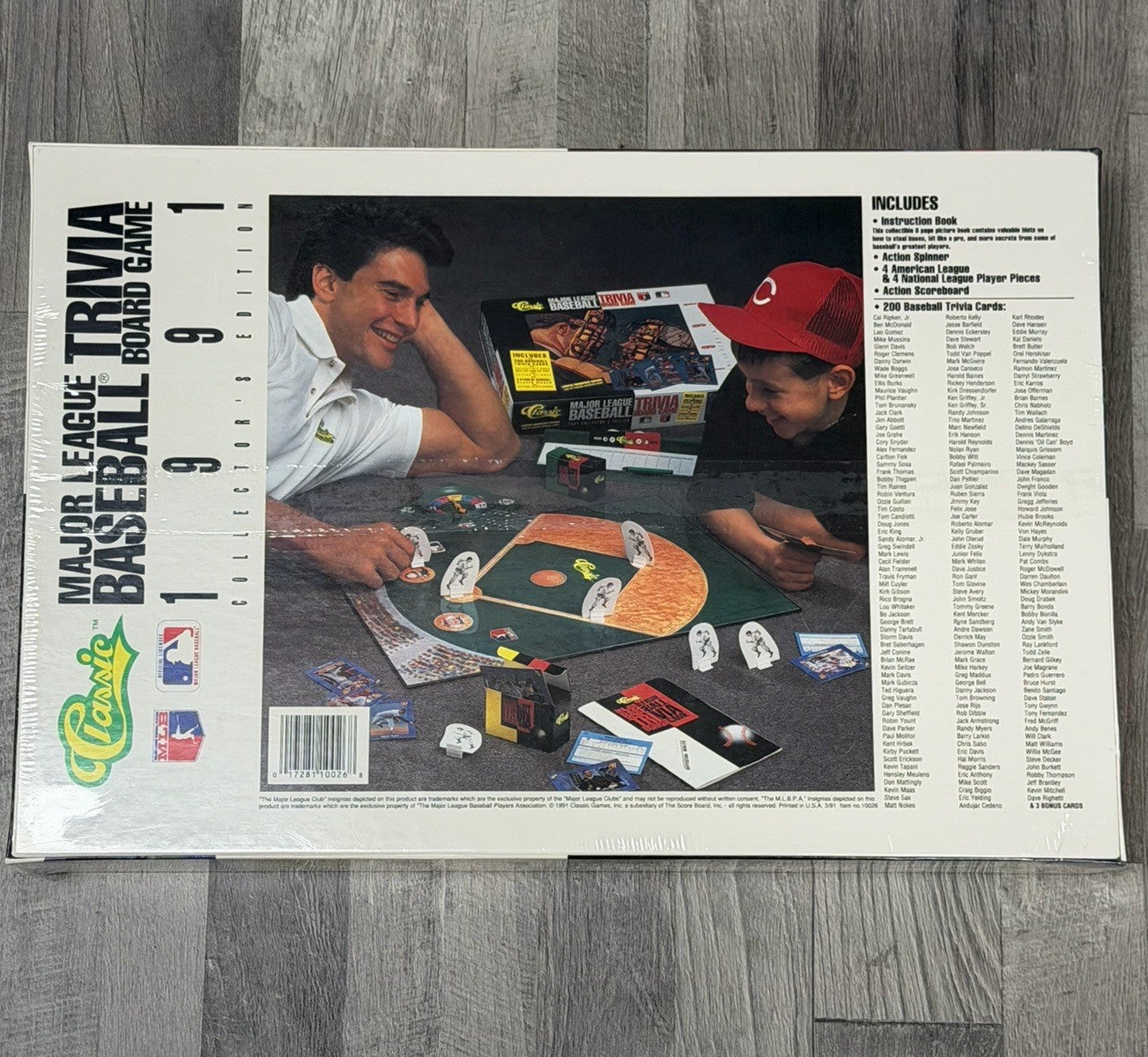New/ sealed 1991 Classic Major League Baseball Trivia Board Game 200 Card Set