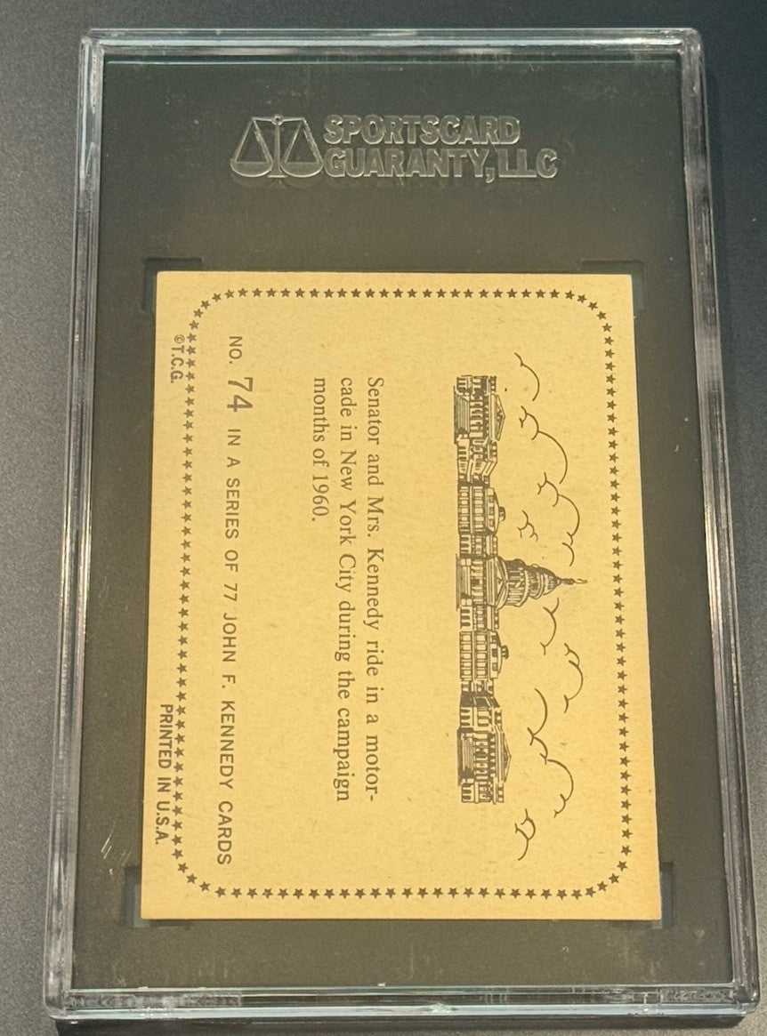 🎉 1964 Topps JFK #74 SGC 7 • NYC Motorcade Confetti Shot • Campaign Trail 1960