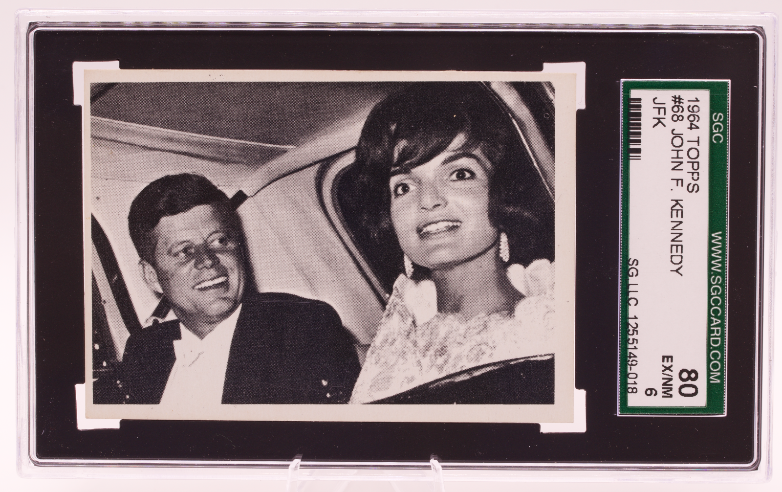 1964 Topps John F. Kennedy #68 JFK Jackie Kennedy Paris SGC 80 EX/NM 6 Vintage