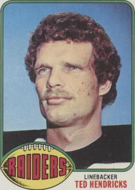 1976 Topps #76 Ted Hendricks PSA 8 NM-MT Oakland Raiders HOF Vintage Football